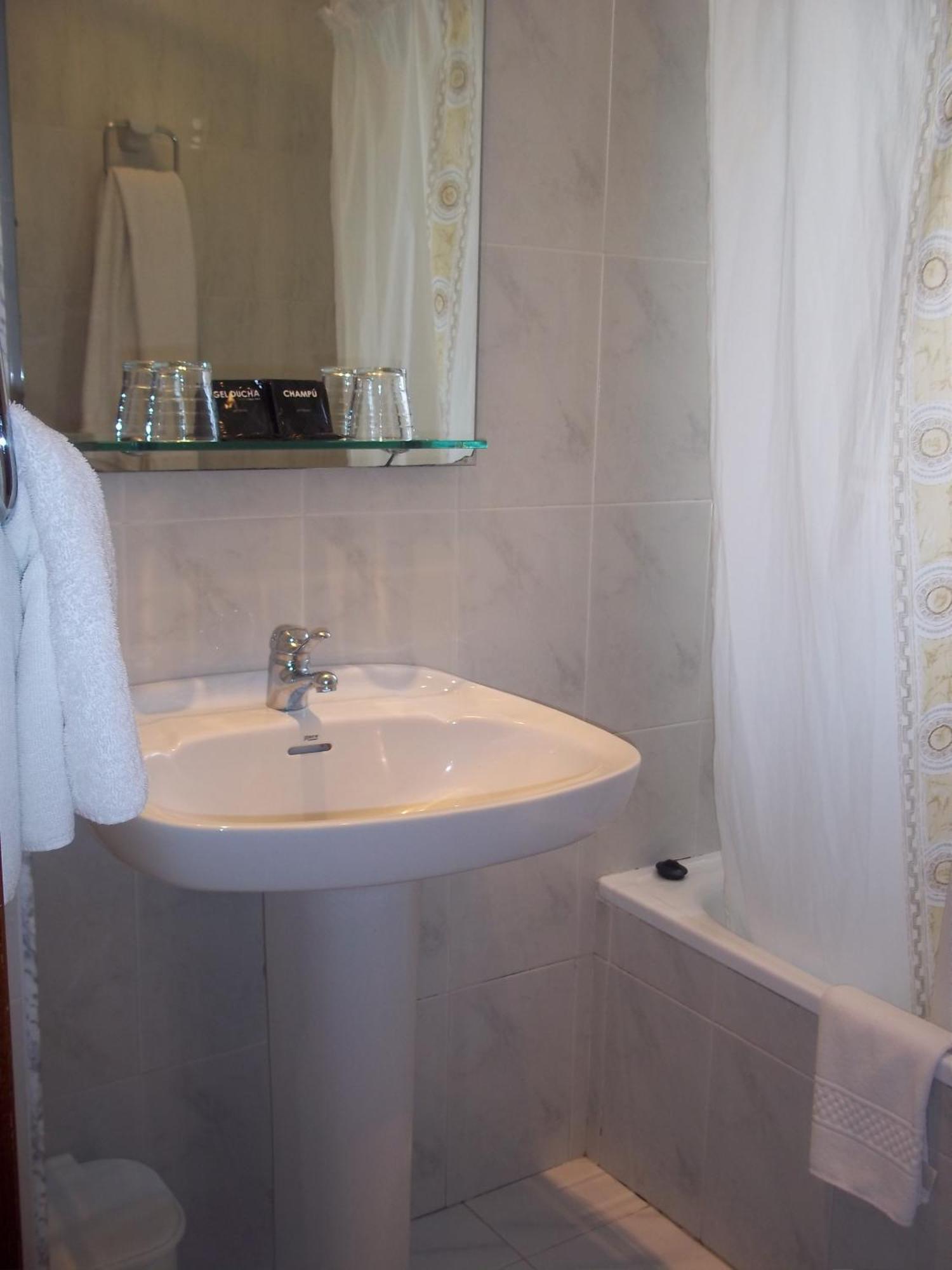 Hotel Suiza Arzua Luaran gambar